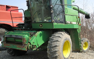 John Deere Combine 7720 for sale in Anderson Equipment Sales, Belleville, Ontario